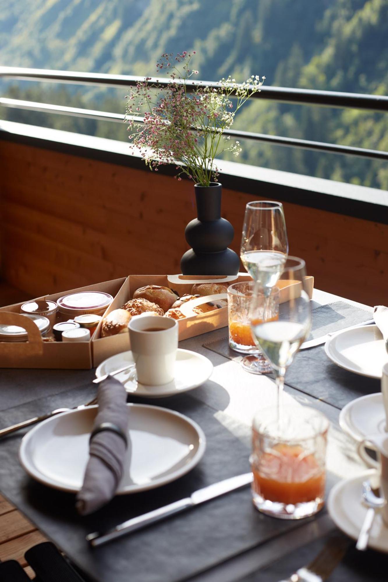 Alpenstolz Damuels Haus 1 - Stilvoll Urlauben In Den Bergen Lägenhet Exteriör bild