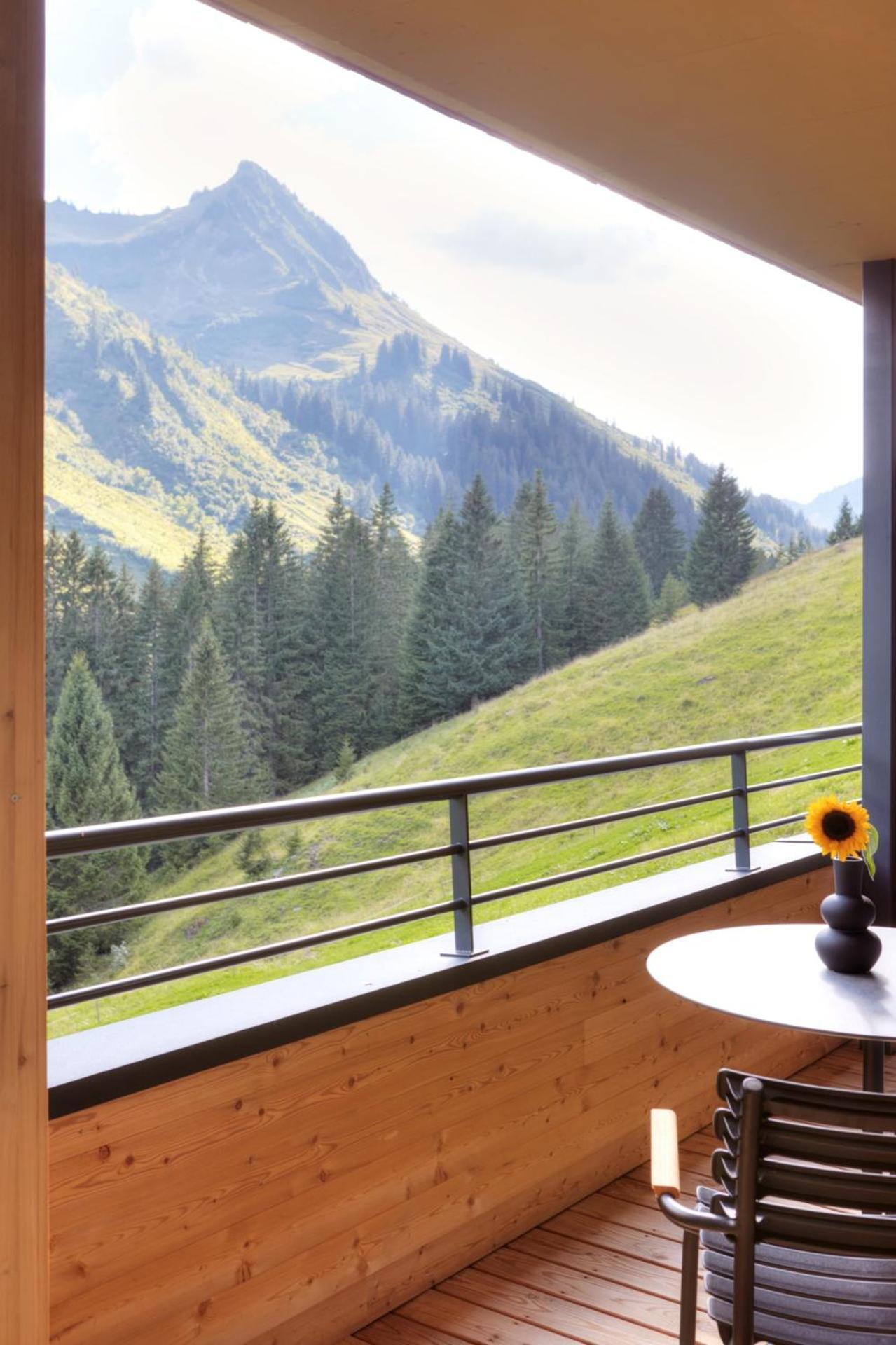 Alpenstolz Damuels Haus 1 - Stilvoll Urlauben In Den Bergen Lägenhet Exteriör bild