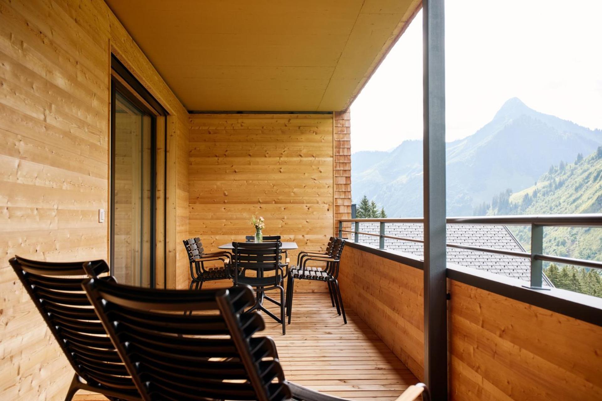 Alpenstolz Damuels Haus 1 - Stilvoll Urlauben In Den Bergen Lägenhet Exteriör bild